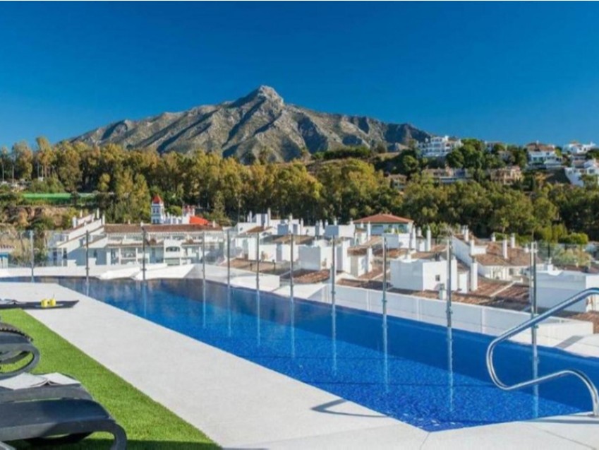 3 sovrums lägenhet i La Campana Nueva Andalucía Marbella